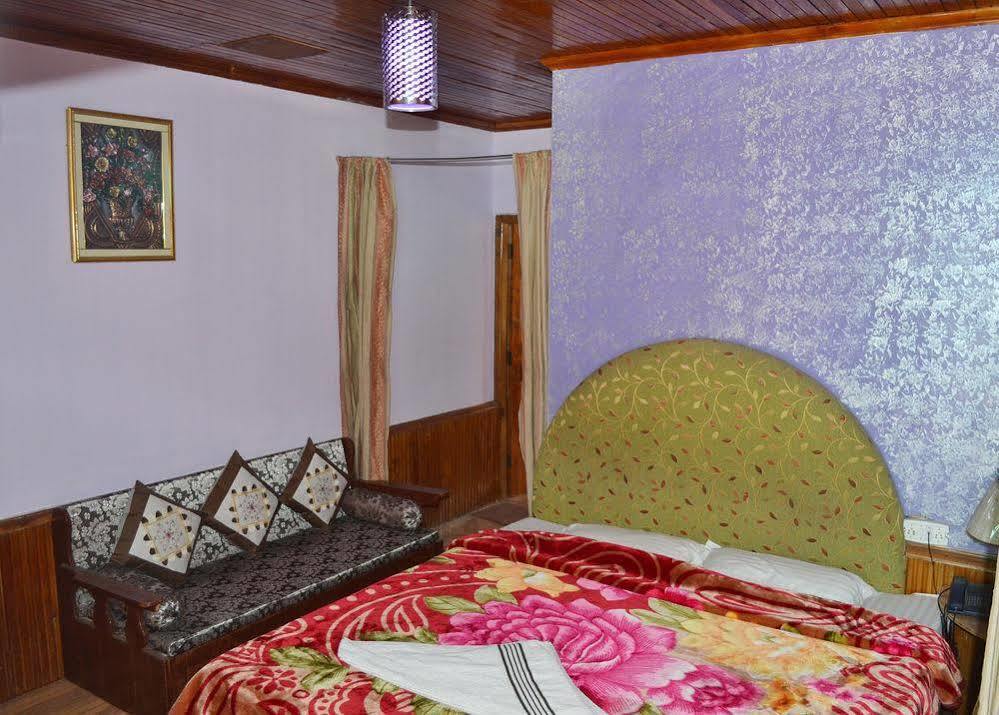 Hotel Chetna Manāli Eksteriør bilde